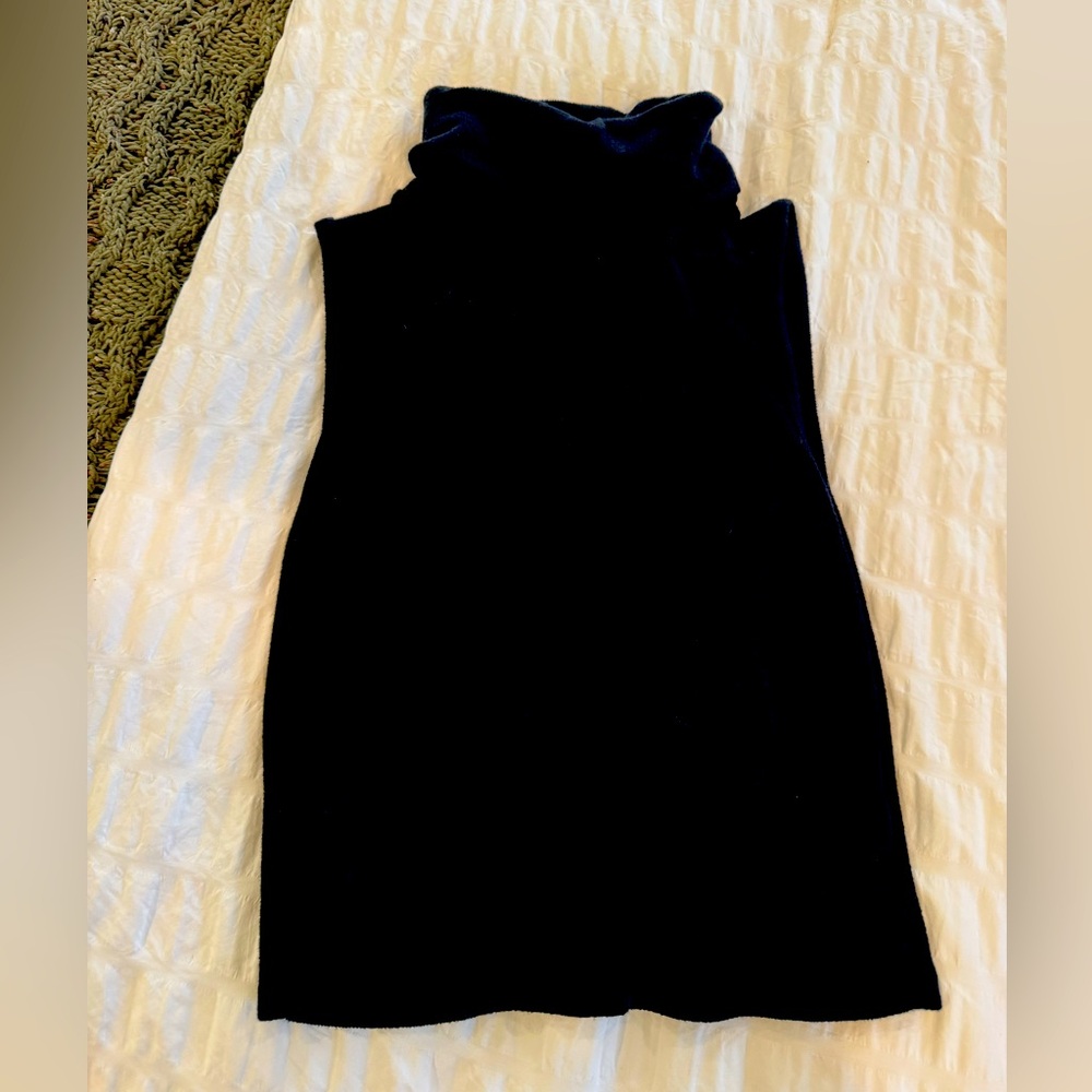 Gianni Bini, ribbed turtleneck tank size medium